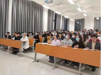 我校酒店系團總支召開第七期團學(xué)會工作培訓(xùn)會 ——酒店系“三強”工作，我們在行動